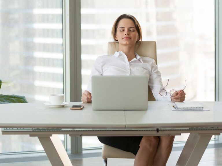 Fotel ergonomiczny – jaki wybrać?