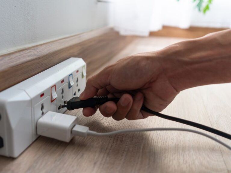 bezpieczna infrastruktura elektryczna